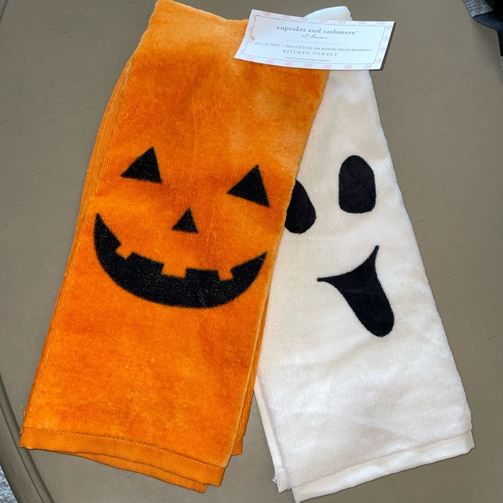 Cupcake and Cashmere Pumpkin / Ghost Halloween Kitchen Towels